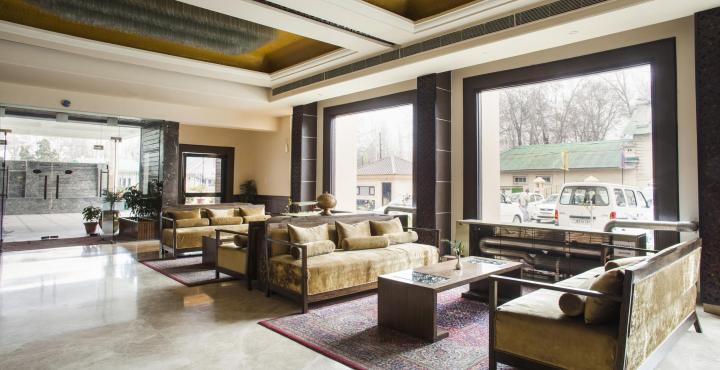 Radisson Srinagar Hotel ภายนอก รูปภาพ